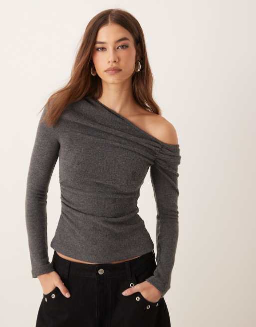 ASOS DESIGN – Grå, asymmetrisk och supermjuk topp med rysch