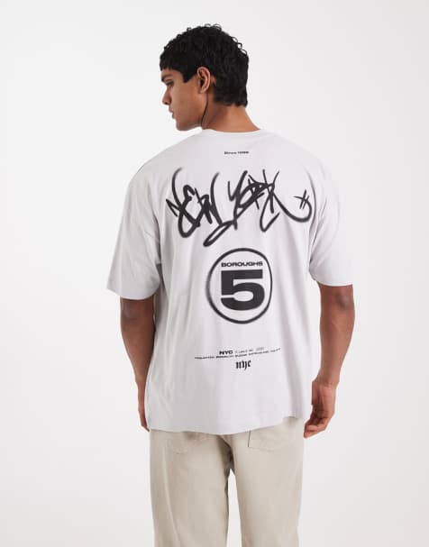 ASOS DESIGN – Grå, avslappnad t-shirt med sänkt axelsöm och  puffigt street-tryck - view 1