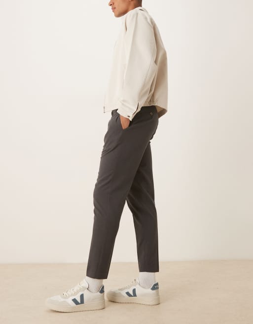 ASOS DESIGN – Grå, avsmalnande, figursydda byxor i flanell med sidojustering, 3 av 5