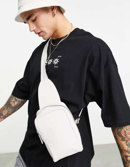 ASOS DESIGN – Grå axelremsväska i saffiano-läderimitation