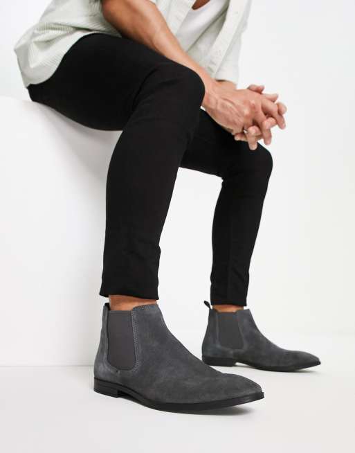 ASOS DESIGN – Grå chelseaboots i mocka med svart sula
