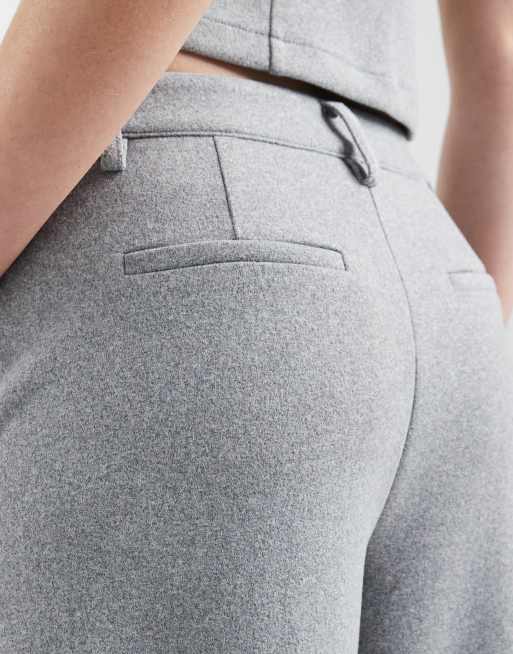 ASOS DESIGN – Grå, figursydda, borstade byxor med barrelben, 5 av 5