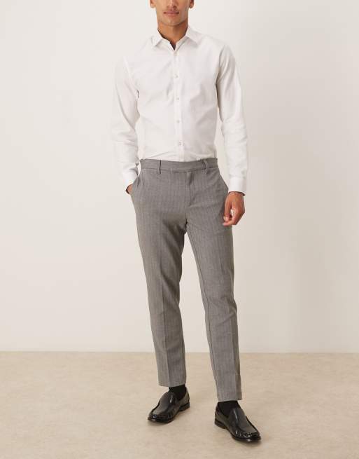 ASOS DESIGN – Grå, fiskbensmönstrade, avsmalnande finbyxor i yllestil, 2 av 5