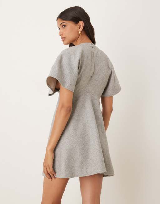 ASOS DESIGN - Grå minikjole med syning underbrystet og indsyninger i taljen, 4 af 4