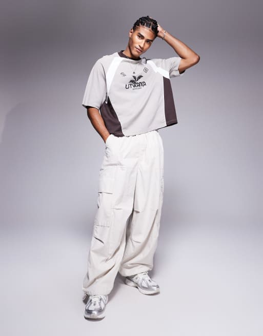 ASOS DESIGN - Grå oversized T-shirt med splejset design og grafisk sportsprint , 3 af 4