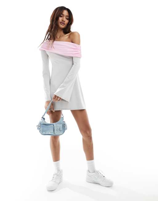 ASOS DESIGN – Grå, rosa och enaxlad miniklänning med kontrastfärgad, uppvikt kant, 4 av 4