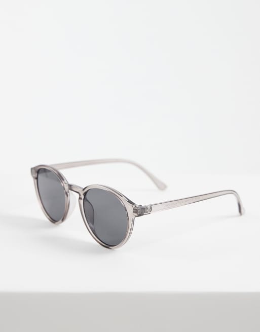 ASOS DESIGN - Grå runde solbriller med gennemsigtigt krystallignende stel og røgfarvede glas, 2 af 3