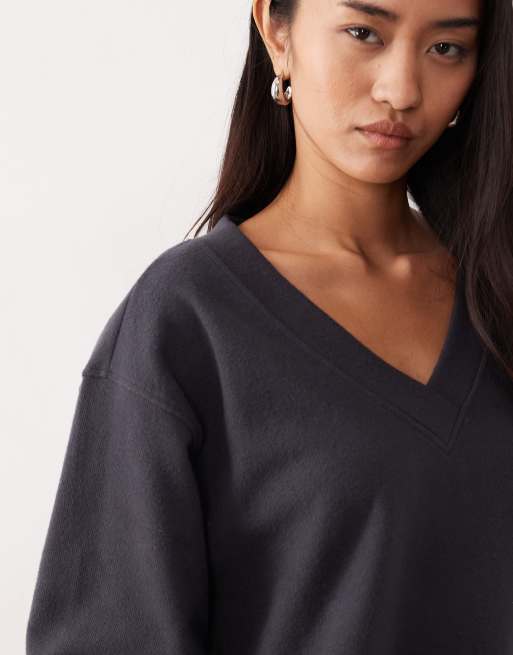 ASOS DESIGN – Grå, supermjuk tröja med v-ringning och rynkade ärmar, 2 av 4