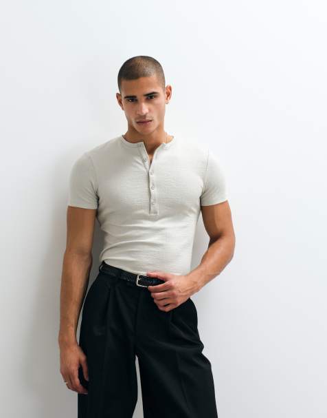 ASOS DESIGN - Grå tætsiddende T-shirt med henley-hals i tekstureret krølstof - view 1
