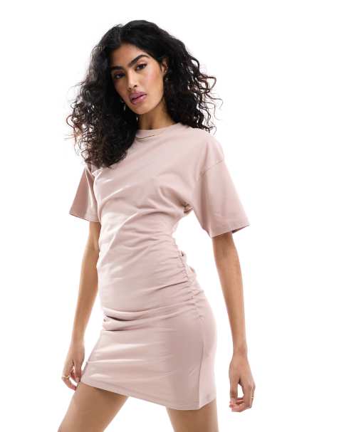 ASOS DESIGN - Gråbrun T-shirt-minikjole med rund hals og rynkede sider - view 1