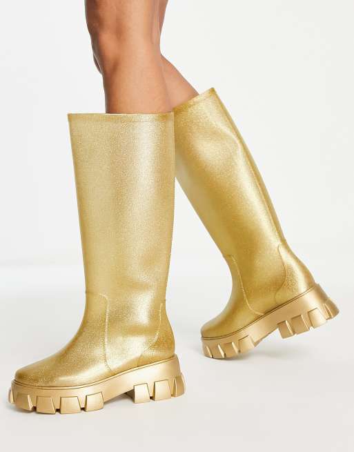 tab George Eliot Mig selv ASOS DESIGN Gracie chunky knee high wellies in gold glitter | ASOS