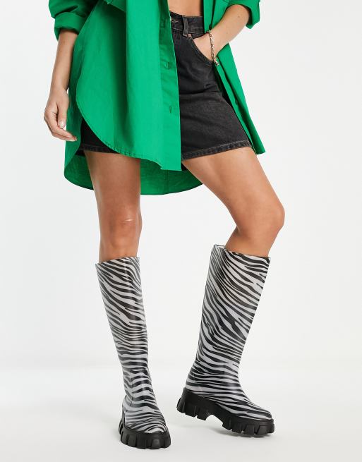 Thigh high hot sale wellies