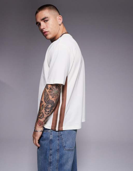 ASOS DESIGN – Gräddvit, avslappnad t-shirt med boxig passform, paneler och texttryck , 4 av 4