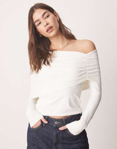 ASOS DESIGN – Gräddvit bardot-topp med bara axlar - view 1