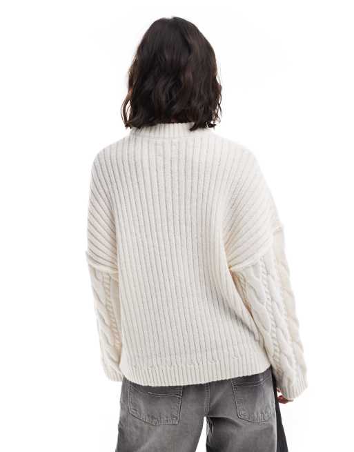 ASOS DESIGN – Gräddvit, kabelstickad jultröja med text, 2 av 4