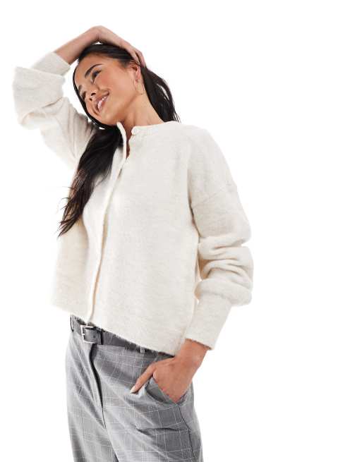 ASOS DESIGN – Gräddvit kofta med puffärmar och rund halsringning