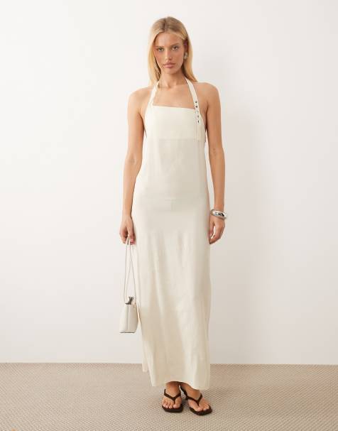 ASOS DESIGN – Gräddvit maxiklänning med halterneck och nitar - view 1