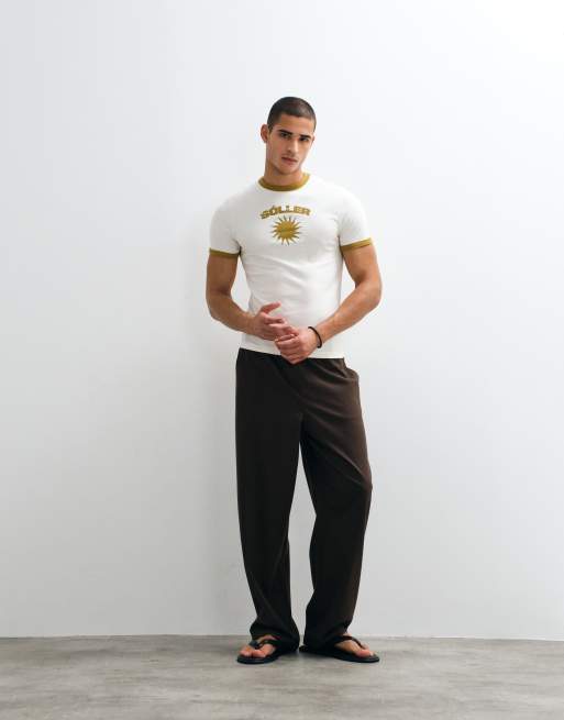 ASOS DESIGN – Gräddvit, smal t-shirt med kantrand och soltryck, 5 av 7