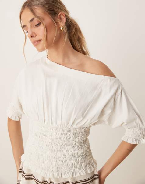 ASOS DESIGN – Gräddvit, smockad topp med bara axlar - view 1