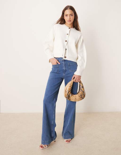 ASOS DESIGN – Gräddvit, strukturerad, stickad kofta med rund halsringning och ficka, 4 av 4