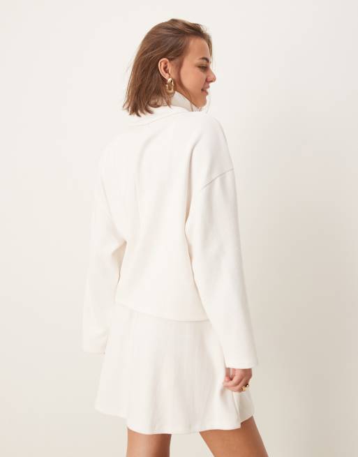 ASOS DESIGN – Gräddvit, supermjuk, dubbellagrad miniklänning i 2 i 1-modell, 4 av 4