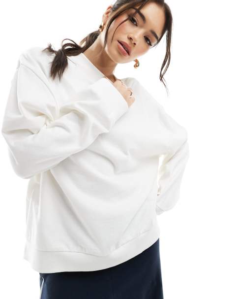 ASOS DESIGN – Gräddvit sweatshirt i oversize - view 1