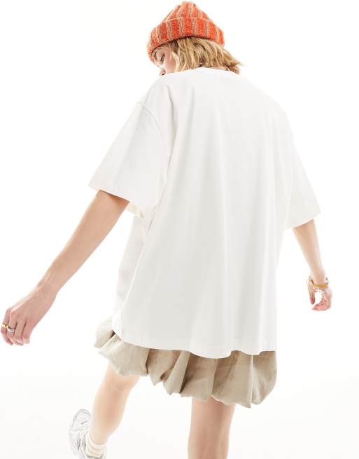 ASOS DESIGN – Gräddvit t-shirt i boyfriend-modell med 'wellness'-tryck, 2 av 4