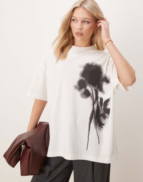 ASOS DESIGN – Gräddvit t-shirt i oversize med suddigt blomtryck - view 1