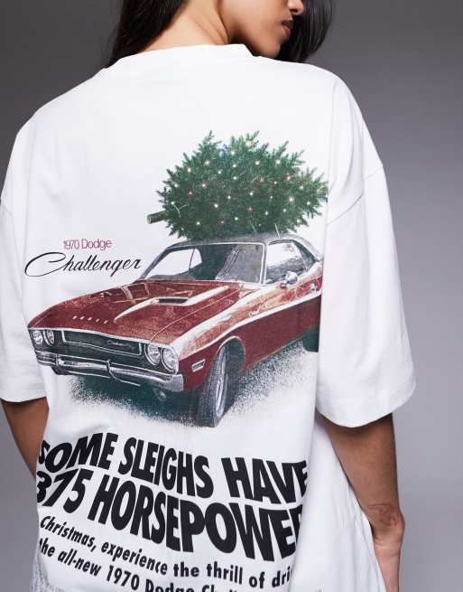 ASOS DESIGN – Gräddvit t-shirt i oversize och unisex-modell med juligt Dodge-tryck, 2 av 4