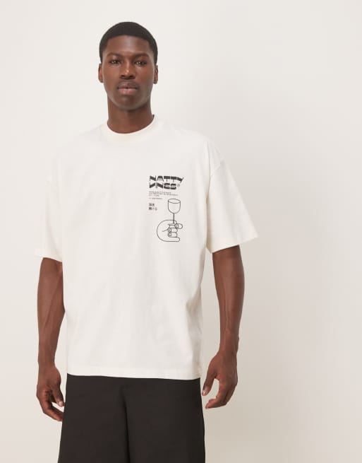 ASOS DESIGN – Gräddvit t-shirt med boxig oversize-passform och "drink"-tryck , 3 av 4