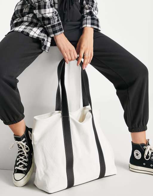 ASOS DESIGN – Gräddvit toteväska i canvas med remmar i PU