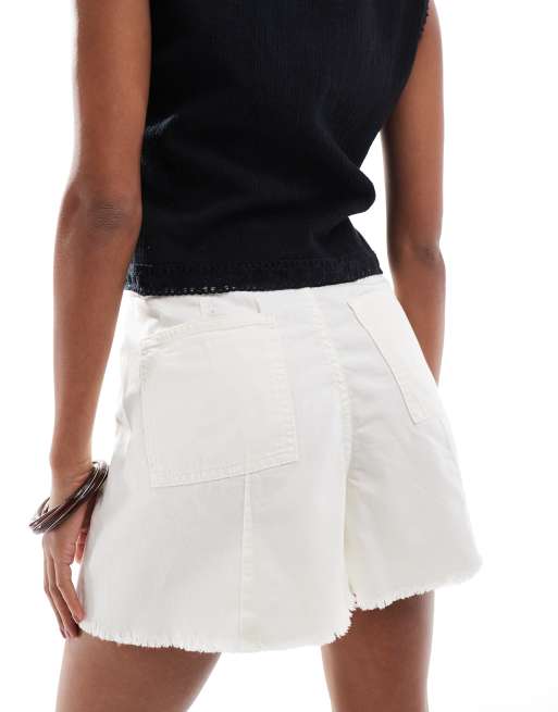ASOS DESIGN – Gräddvita, a-linjeformade shorts med tvättad finish, 4 av 5