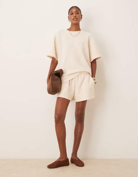 ASOS DESIGN – Gräddvita shorts i blommig jacquard, del av set - view 1