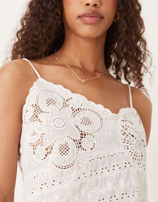 ASOS DESIGN – Gräddvitt linne med spets i vintagestil, 3 av 4