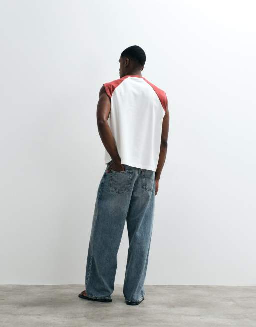 ASOS DESIGN – Gräddvitt och rött linne i oversize med boxig passform och kontrasterande raglan-ärmar, 5 av 5
