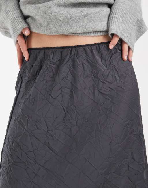 ASOS DESIGN – Grafitowa spódnica midi z gniecionej satyny, 5 z 5
