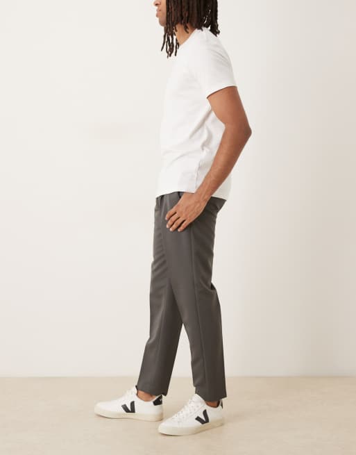 ASOS DESIGN – Grafitowe dopasowane zwężane spodnie z zakładkami, 3 z 5