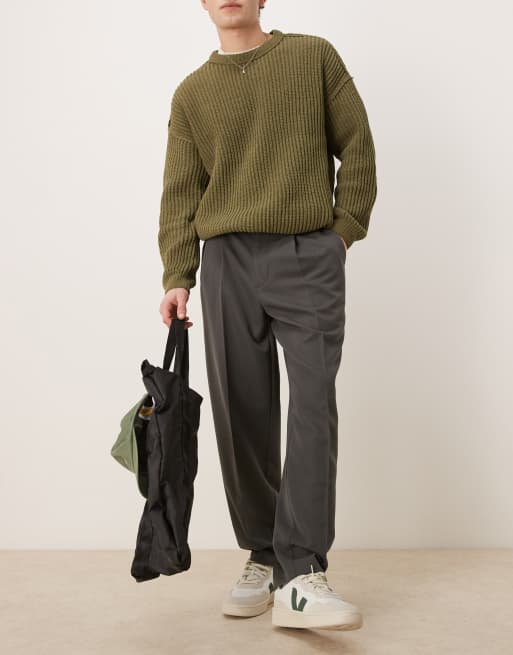 ASOS DESIGN – Grafitowe eleganckie spodnie oversize o zwężanym kroju z zakładkami z przodu