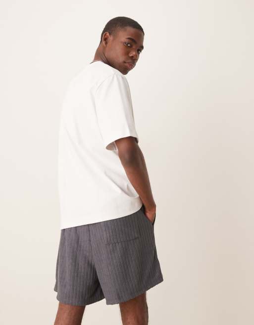 ASOS DESIGN – Grafitowe fakturowane szorty oversize z frotté, 4 z 5