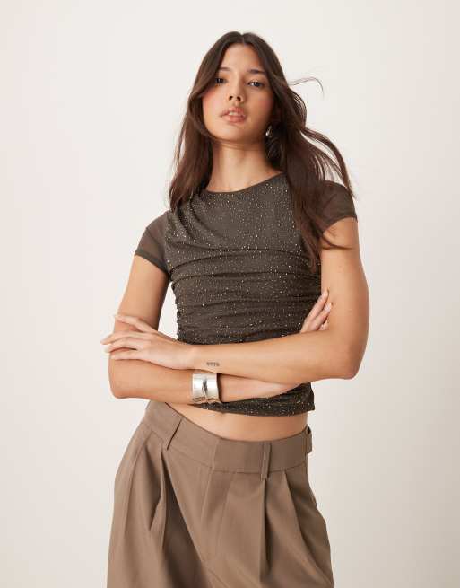 ASOS DESIGN – Grafitowy siateczkowy top z krótkimi rękawkami, drapowaniem i zdobieniem z dżetów