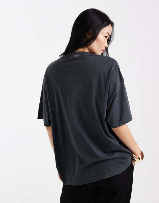 ASOS DESIGN – Grafitowy sprany T-shirt oversize z nadrukiem Lover Girl, 4 z 4