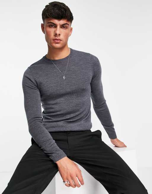 ASOS DESIGN – Grafitowy sweter z wełny merino o kroju podkreślającym sylwetkę z okrągłym dekolcie