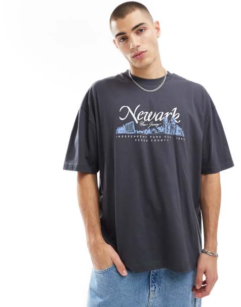 ASOS DESIGN – Grafitowy T-shirt oversize z miejska grafiką z przodu - view 1