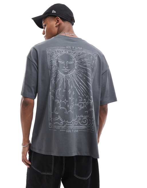 ASOS DESIGN – Grafitowy T-shirt oversize z nadrukiem na plecach