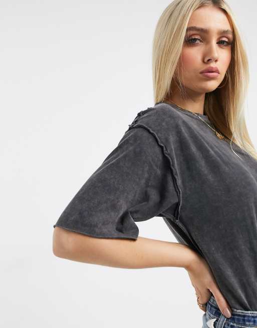 ASOS DESIGN – Grafitowy t-shirt oversize z widocznymi szwami i efektem sprania, 3 z 4