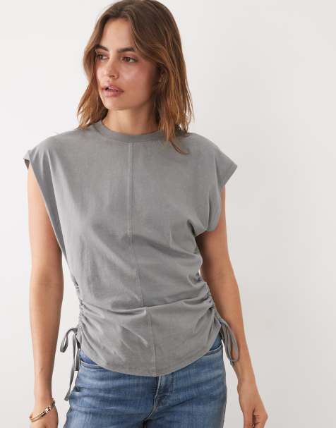 ASOS DESIGN – Grafitowy top z zaokrąglonym dekoltem i marszczeniem po bokach z efektem sprania - view 1