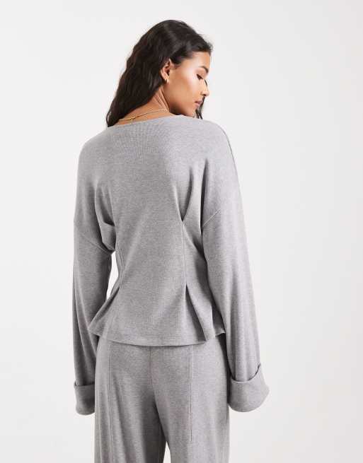 ASOS DESIGN – Gråmelerad, finstickad topp med långa ärmar, breda muddar och indragen midja, 4 av 4