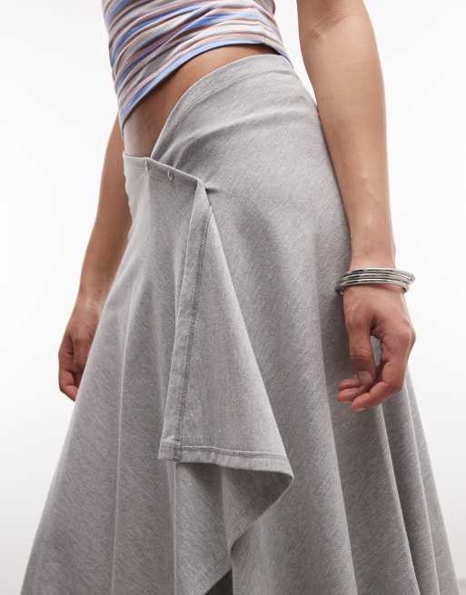 ASOS DESIGN – Gråmelerad kjol i jersey med ojämn fåll och knappdetalj, 3 av 5