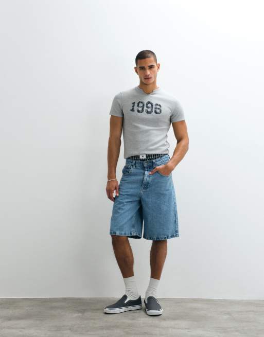 ASOS DESIGN – Gråmelerad, kraftig t-shirt i interlockjersey med smal passform och 1996-tryck, 2 av 5