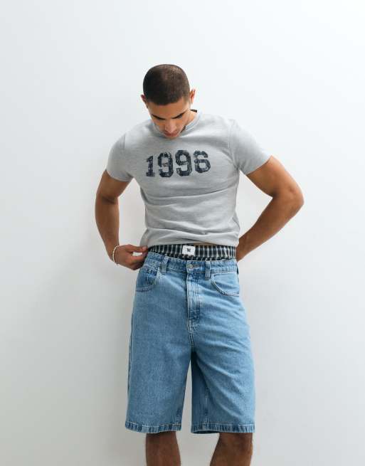 ASOS DESIGN – Gråmelerad, kraftig t-shirt i interlockjersey med smal passform och 1996-tryck, 4 av 5